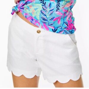 Lilly Pulitzer Buttercup shorts in white size 6